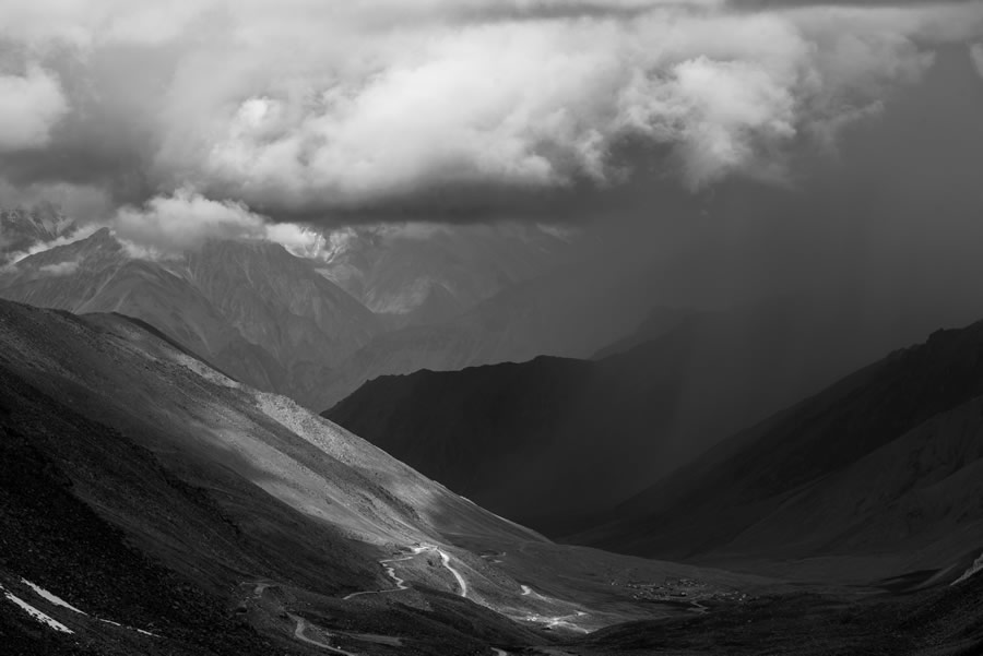 Expert 3rd: ‘Light and Rain’ by Sabbyy SG - Location: Kashmir